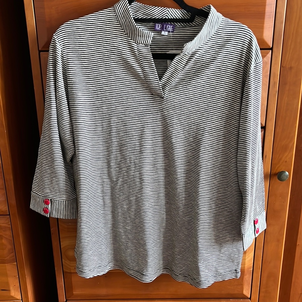 Top Ligne 3/4 Sleeve Top Striped Size Large NWT